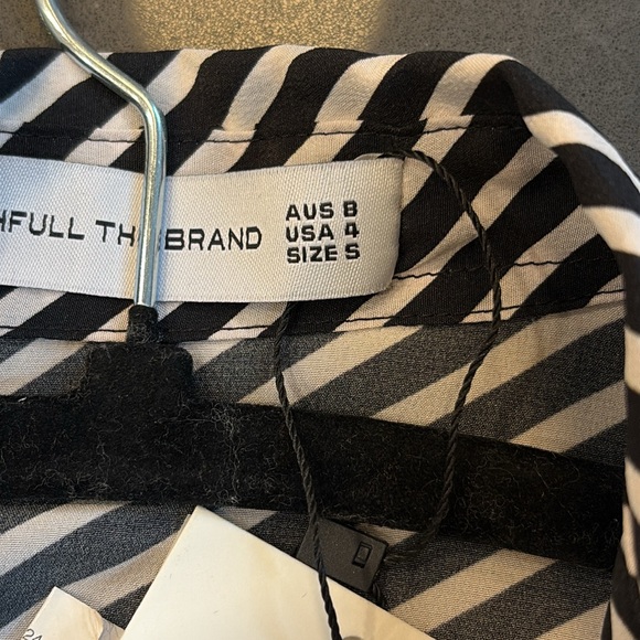 Faithfull The Brand Amici Silk Shirt in Color Toscano Stripe Black - Picture 11 of 11